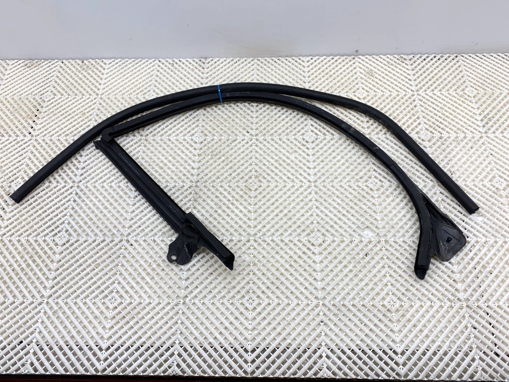 фото №1, Прокладка двері перед ліва audi a7 4g хетчбек 10-18