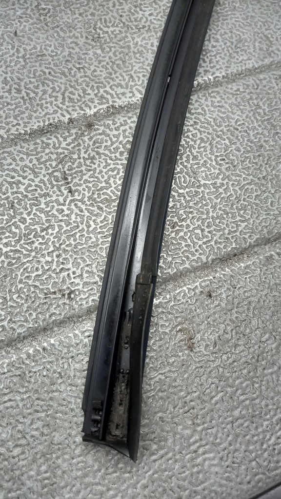 фото №7, Молдинг дверь правая volvo s60 39992848