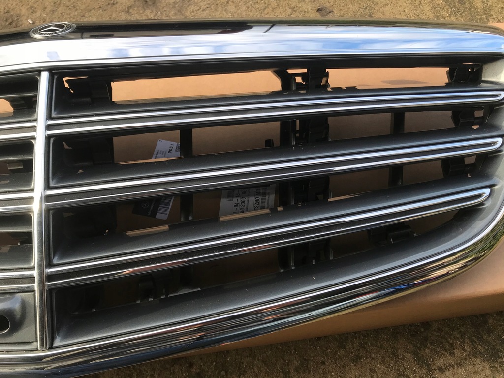 фото №11, Решітка радіатора mercedes w 213 lift жалюзі камера