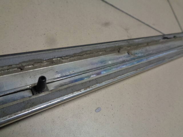 фото №12, Молдинг правий перед з хром vw phaeton 02-10 lr6v зелений