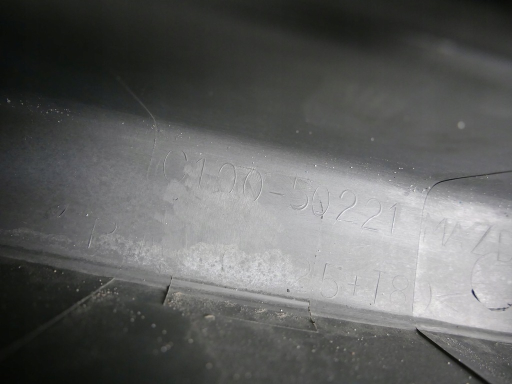 фото №14, Mazda оригінальний номер c100-50221