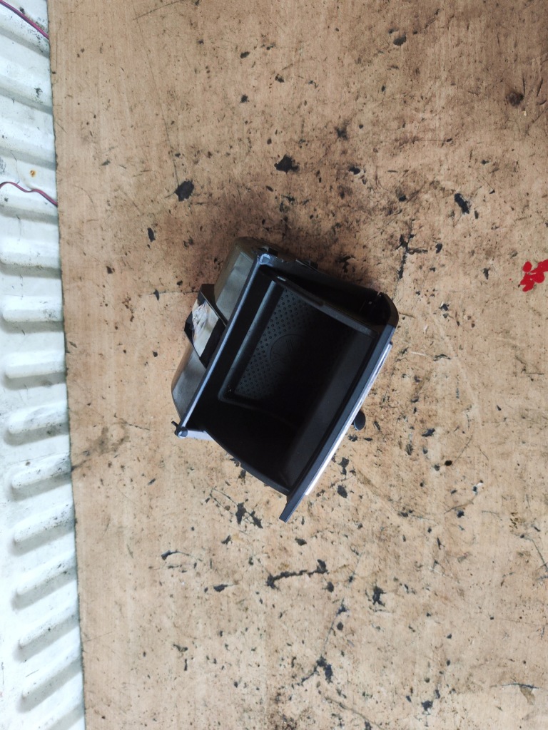 фото №1, Skoda superb ii бардачок пепельница туннель