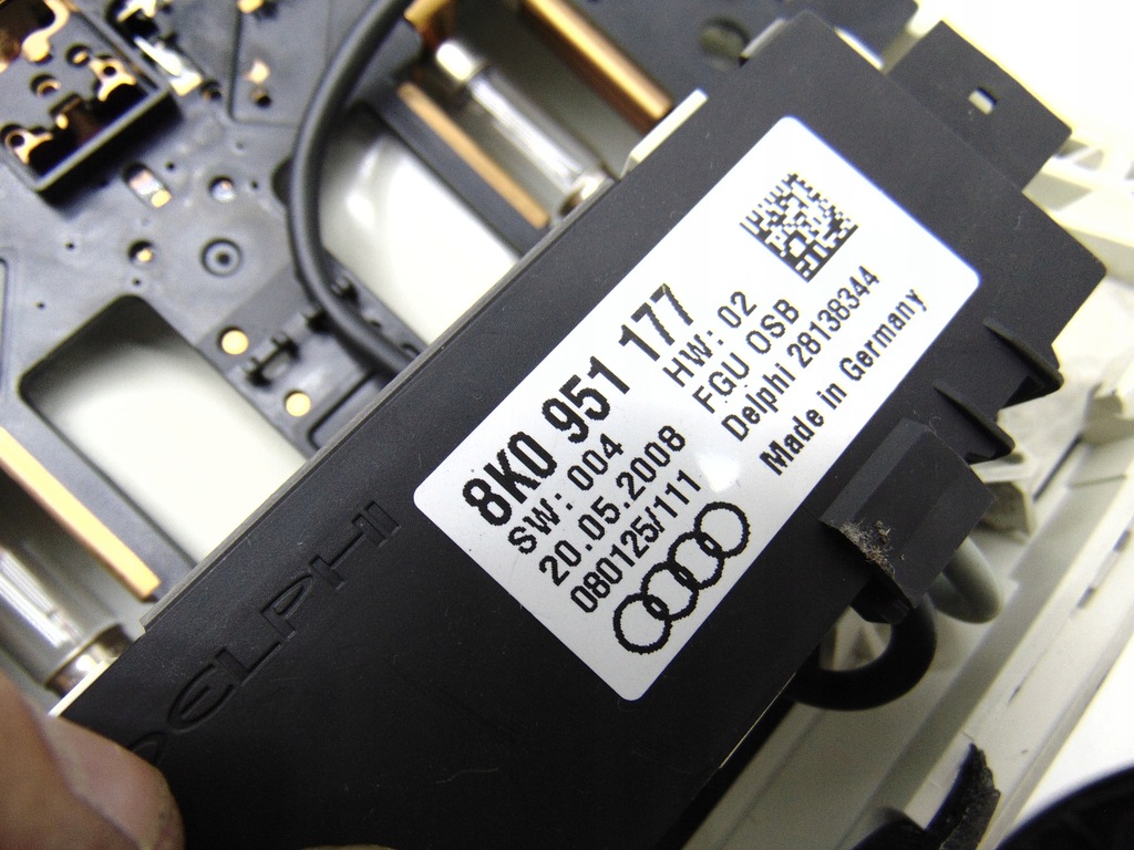 фото №5, Лампа освітлення салону кабіни 8t0947135b audi a4 b8 a5