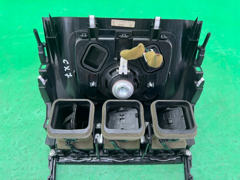 фото №10, Решітка ґрати обдув середній рамка радіо mazda cx-7 lift 06-12