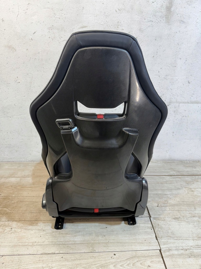 фото №8, Ferrari 458 488 сиденье водителя карбон