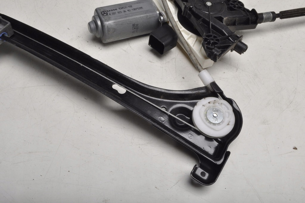 фото №11, Mercedes w172 r172 подъемник стекло правый перед 3d a1727200246