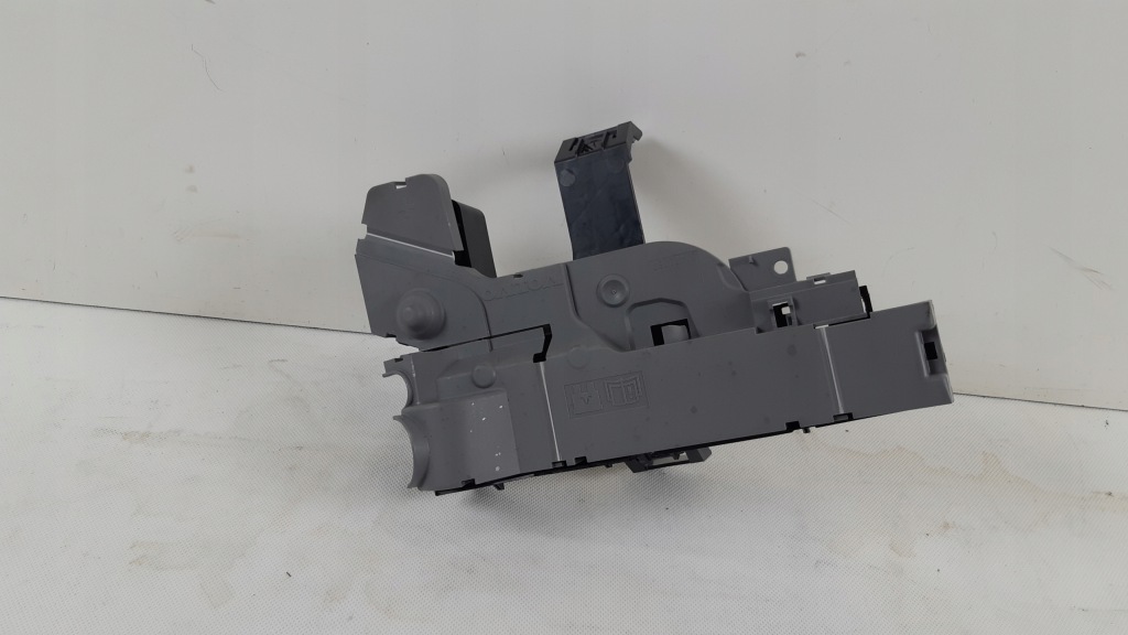 фото №1, Volvo v60 ii клемма 32200086, 31473761, 32200087