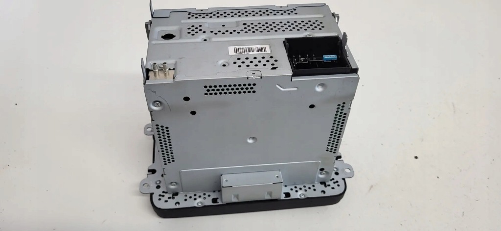 фото №9, Радио с навигация vw passat variant b7 365 3c8035195f 1.6l дизель 77kw