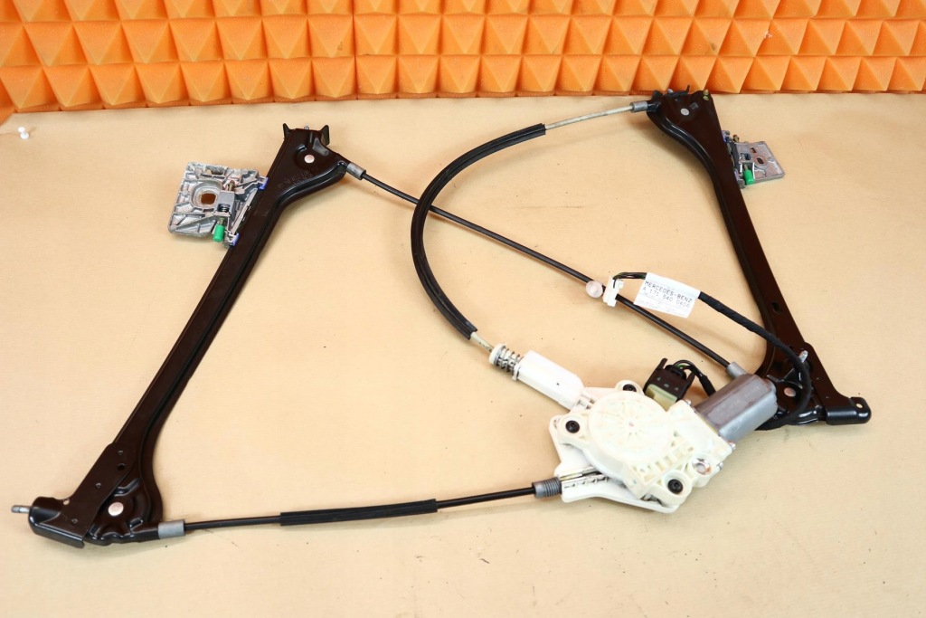 Купить Mercedes slk r171 механизм подъемник стекло дверь a1717200446