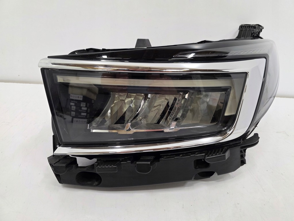 фото №1, Лампа перед передня ліва opel grandland x lift full led 9850145980 2021 -