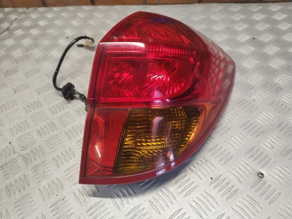 фото №1, Subaru legacy iv kombi лампа задняя правая 03-06