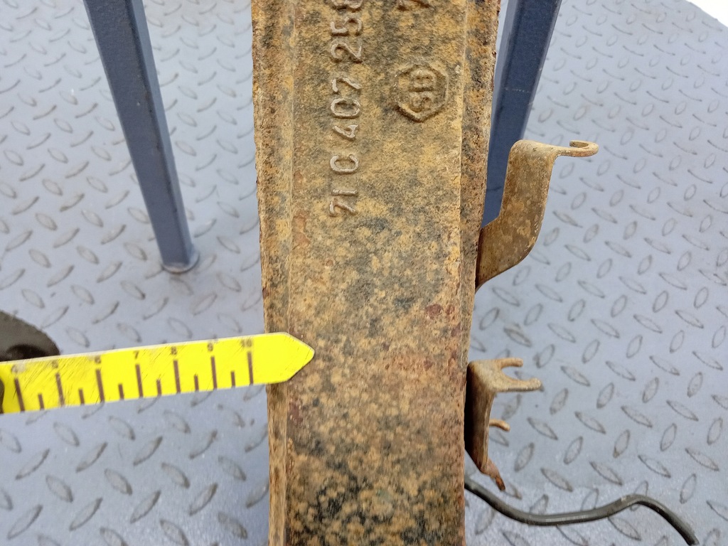 фото №4, Audi q7 4l 4.2 tdi поворотный кулак правая перед