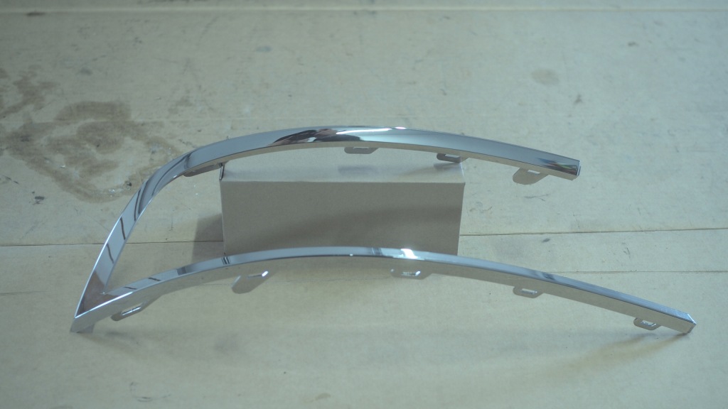 фото №2, Mokka b 2 ii 21- рамка молдинг лампи ліва хром