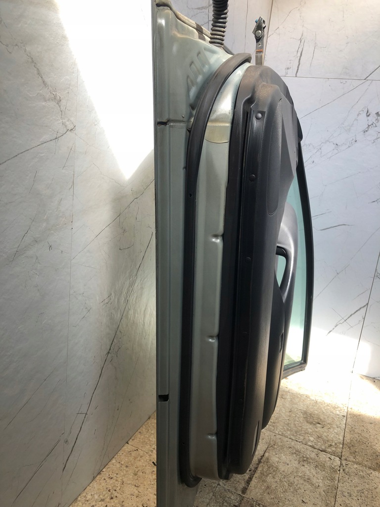 фото №10, Дверь передние правое toyota avensis t25