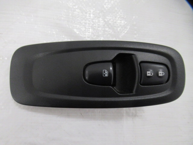 фото №1, Renault kadjar перемикач скло правий перед