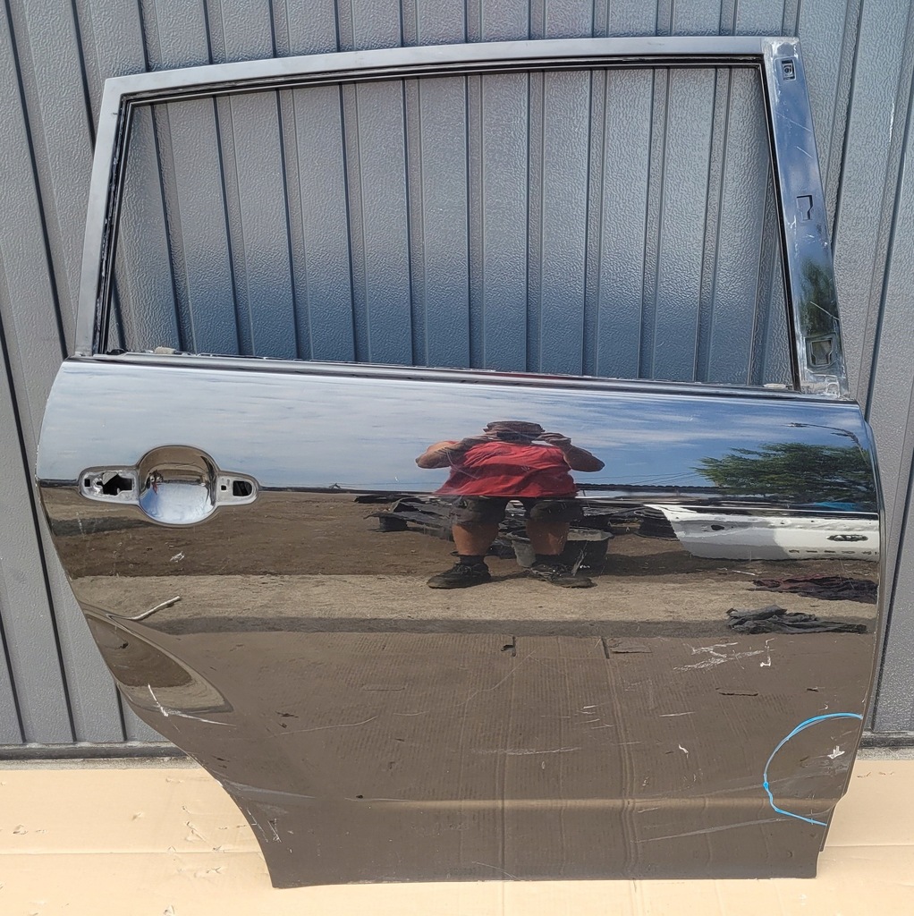 фото №1, Дверь задняя задние правое toyota corolla verso 04