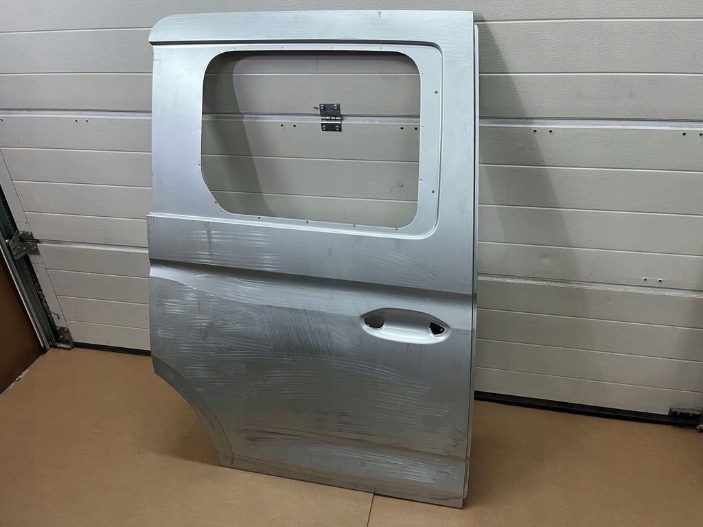 фото №1, Дверь боковой vw caddy 2k7 сдвижные дверь ford transit connect 2022-23r