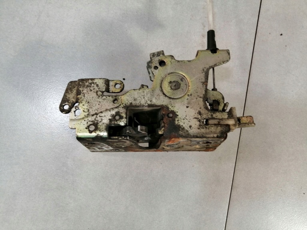 фото №3, Замок двері правий задня mercedes vito w638