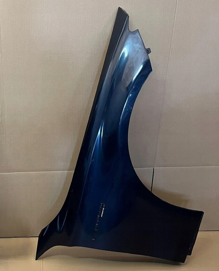 фото №1, Idealny kpl. крыло перед передний правый mercedes w217 1