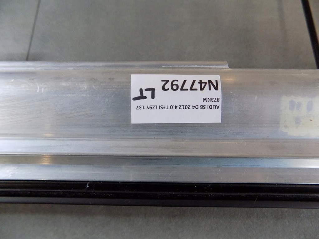 фото №2, Audi s8 a8 d4 шторка дверь левая задняя