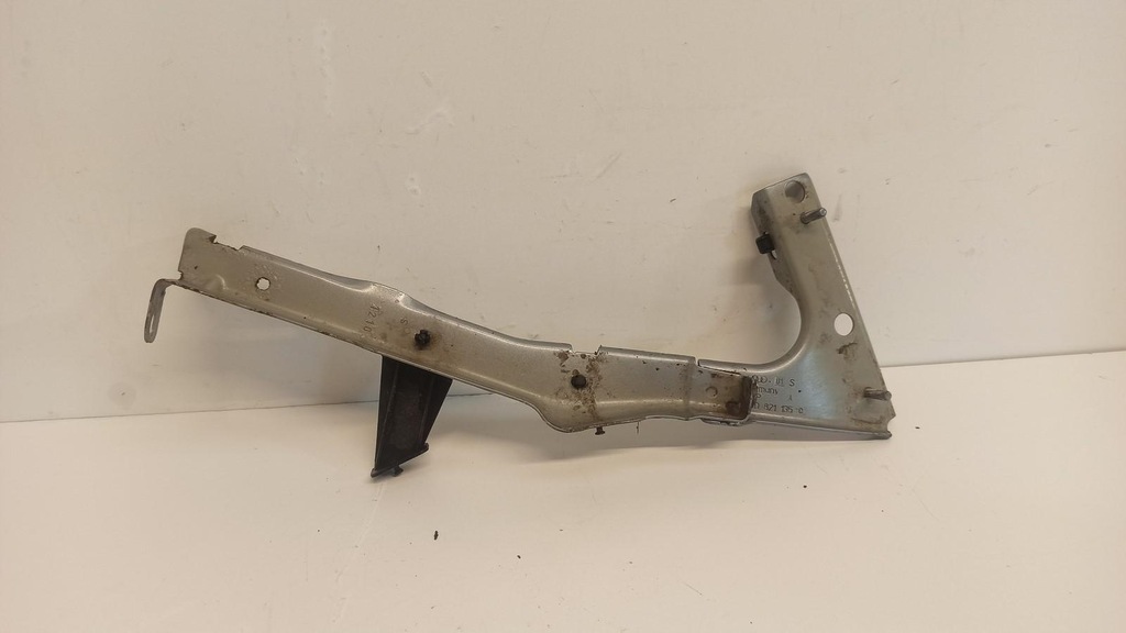 фото №1, Audi a5 8t направляющая бампера левый перед 8t0821135a