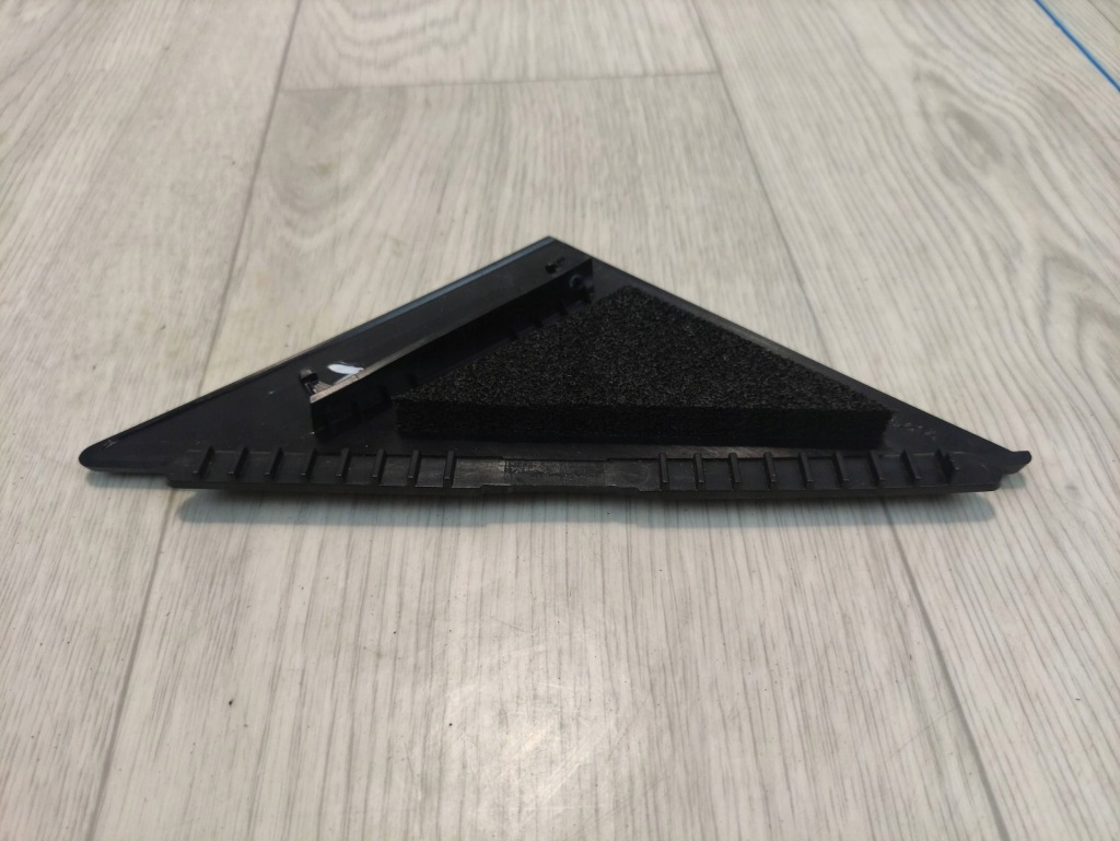 фото №4, Volvo xc60 заглушка дверь правый перед 31672923