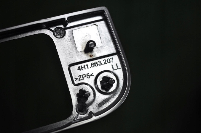 фото №3, Рамка хром передач audi a8 d4 long 4h1863207