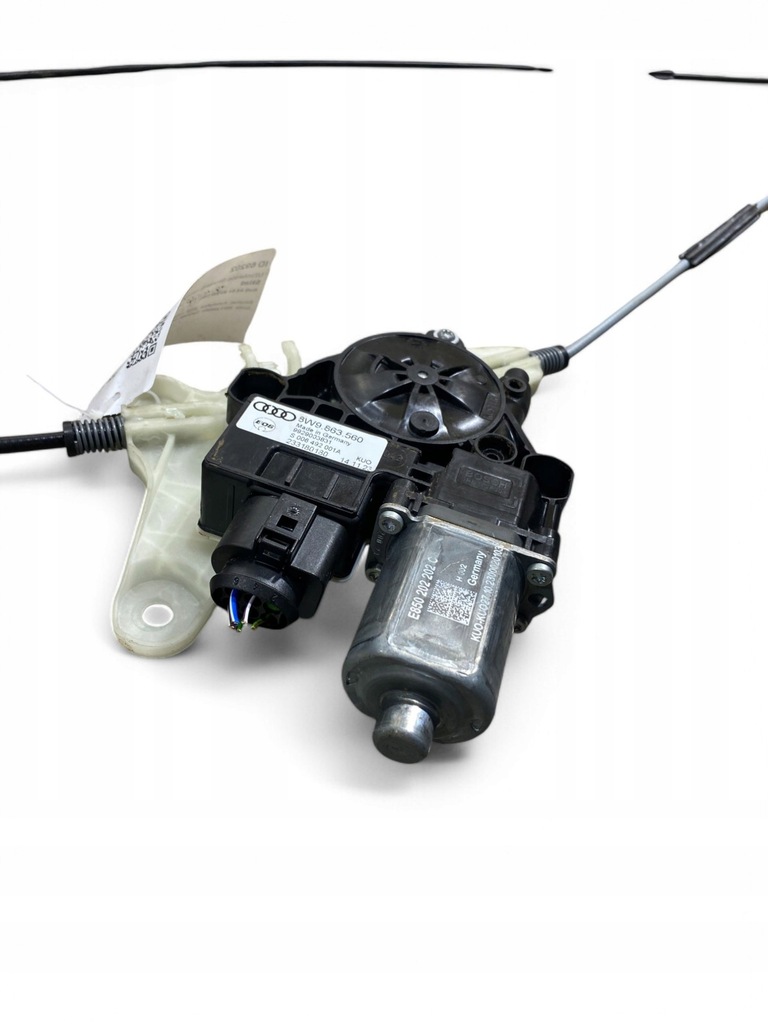 фото №11, Audi a4 s4 b9 8w моторчик шторки безопасности стекло задний