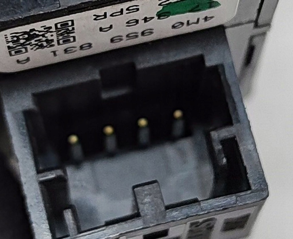 фото №6, Audi a4 s4 b9 8w 2018 кнопка открывания крышки багажника