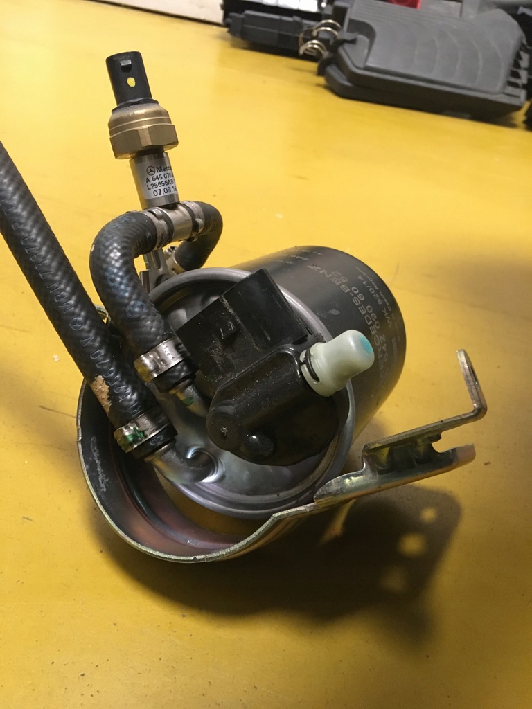 фото №6, Корпус фильтра топлива кронштейн infiniti q30 2.2d