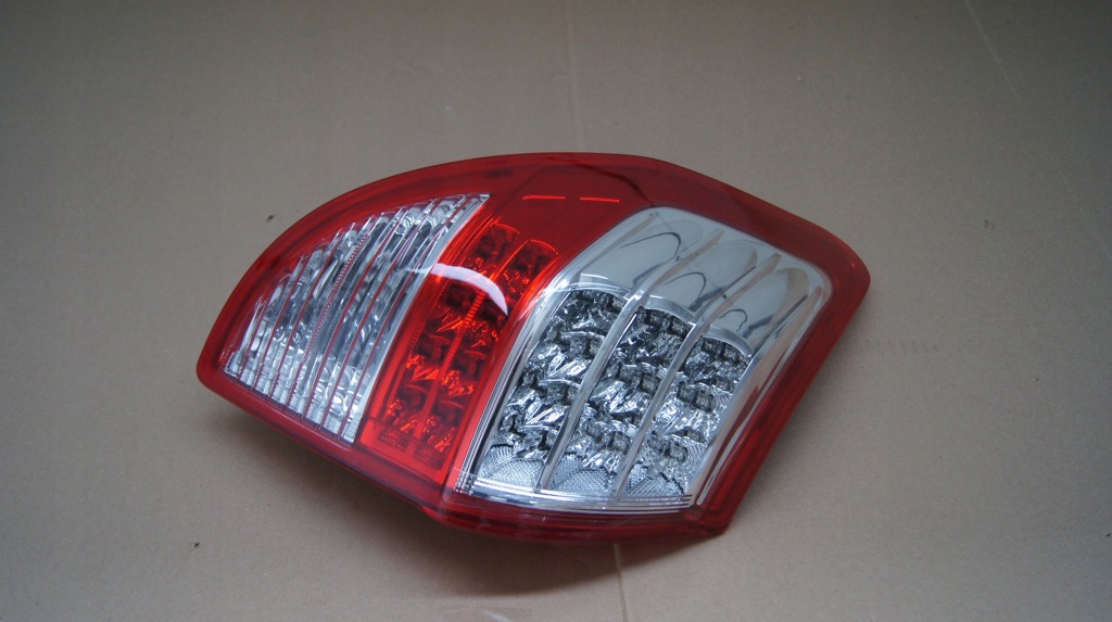 фото №2, Лампа toyota rav4 левая led 2010--2013