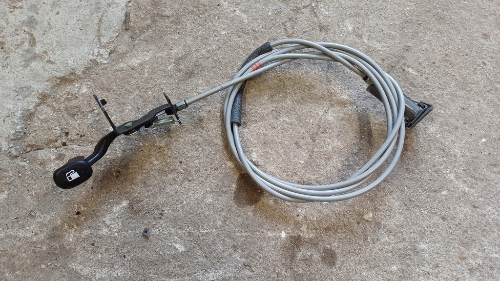 фото №1, Kia stonic трос кришка