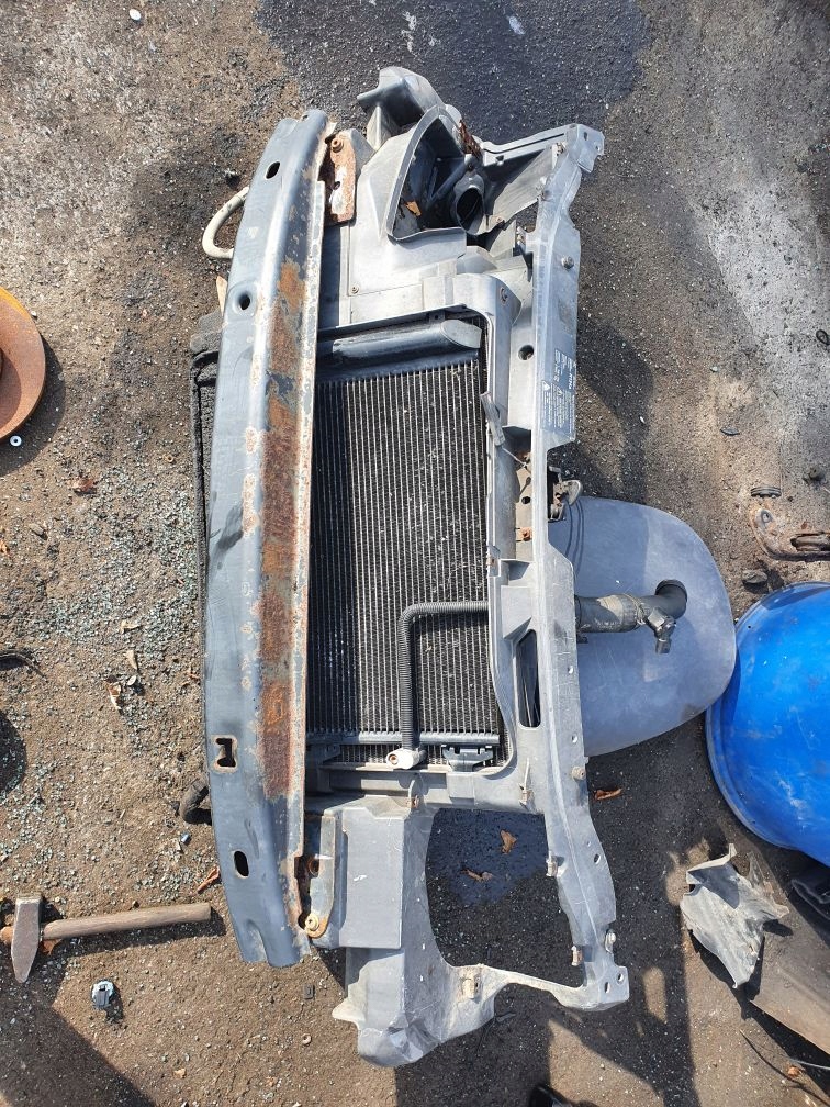 фото №10, Стекло стекло перед треугольник правая vw sharan 2002r