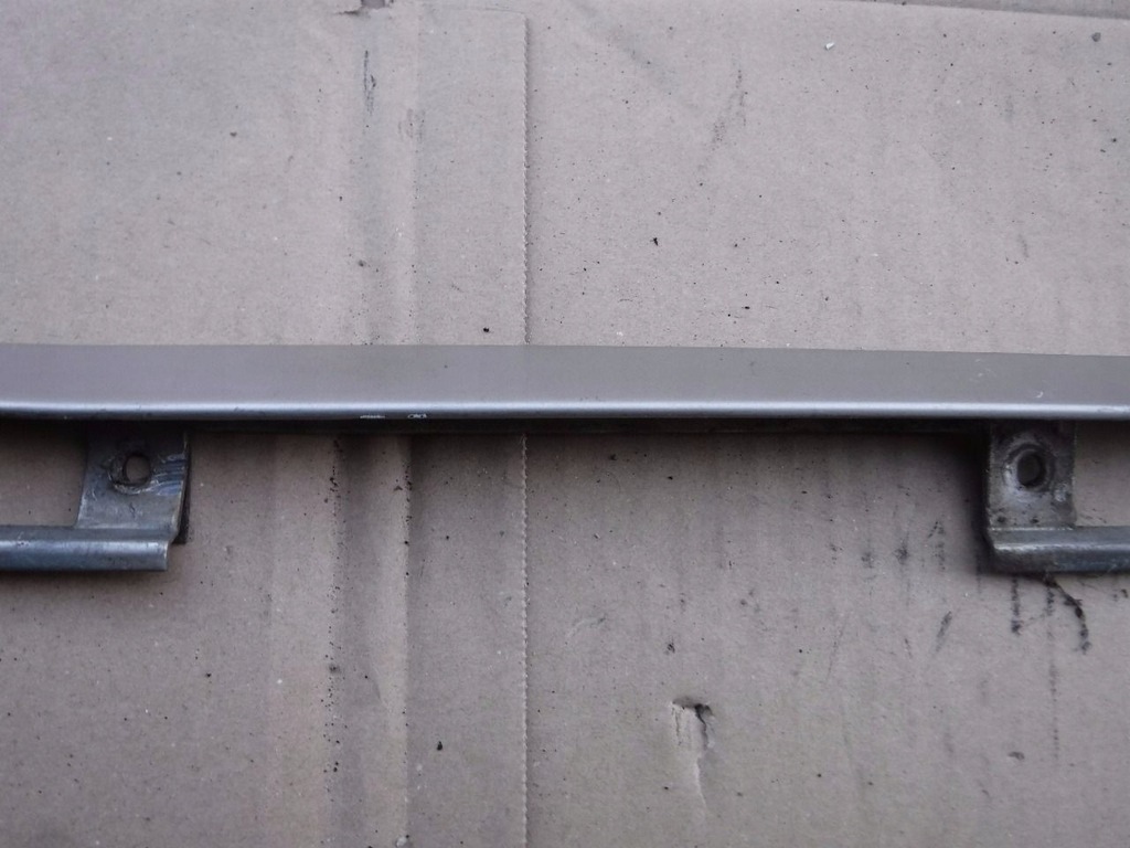 фото №6, Mercedes-benz оригінальний номер a1696830310 кронштейн кришки багажника