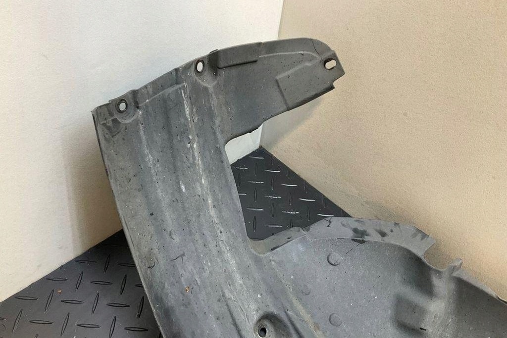 фото №8, Підкрилок праве передні bmw 3 coupe e92 74850610 3.0l бензиновий 2010