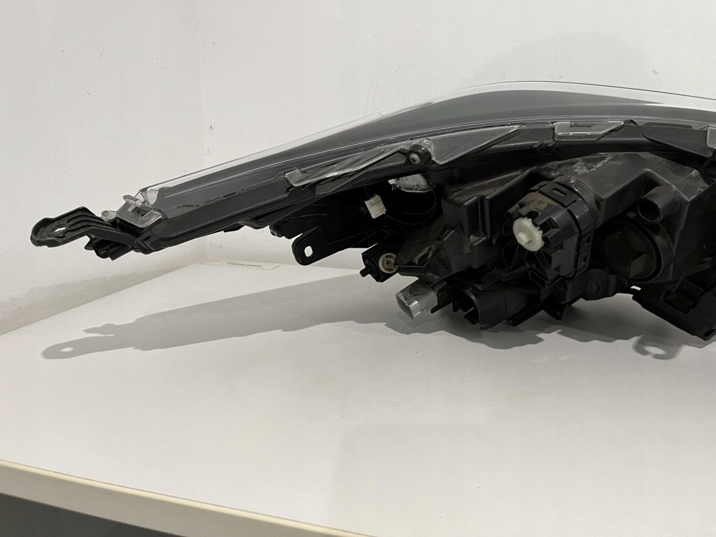 фото №12, Toyota corolla e21 hb kombi лампа левый перед full led 81170-02970