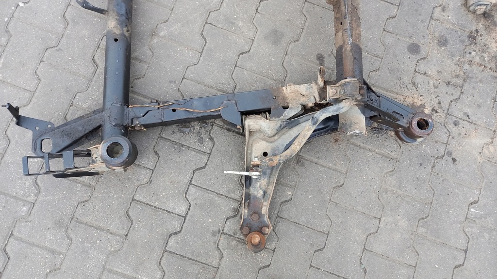 фото №8, Подрамник перед mercedes bens -vito 00r