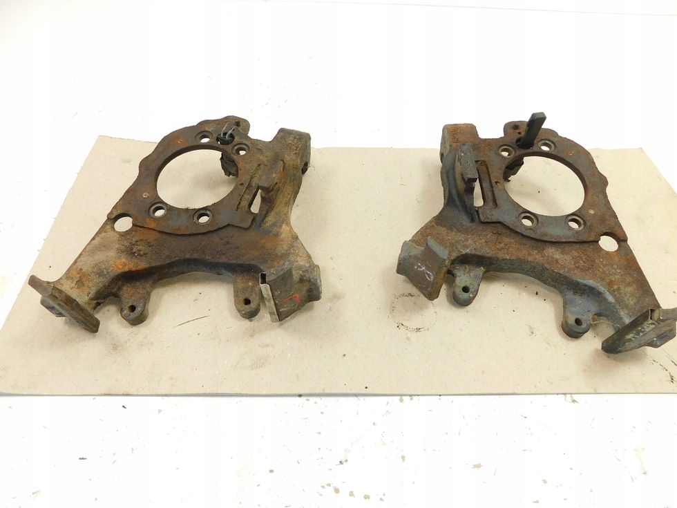 фото №7, Скоба супорт заднього праве ліва jeep cherokee liberty kj 2.8 crd 163km