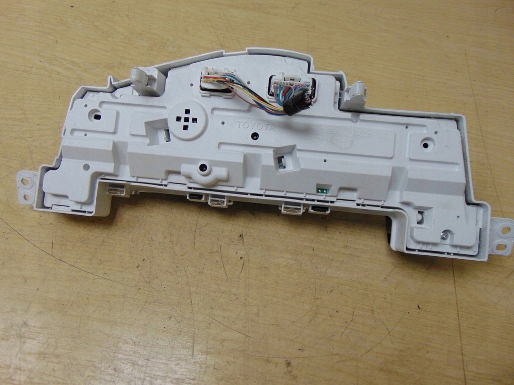 фото №6, Счетчик приборная панель toyota iq 83800-74040-c europa