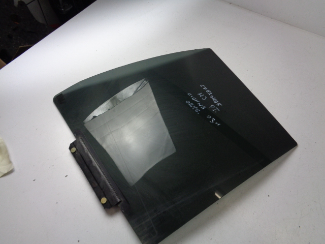 фото №2, Скло двері правий задня jeep cherokee wj 2003 rok