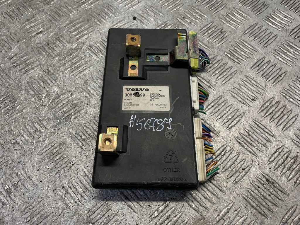 фото №1, Volvo v40 модуль комфорта 3817900-150