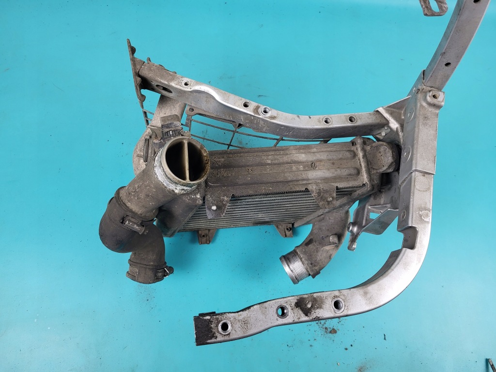 Audi a8 d3 3.0 tdi 06r кронштейн крила лівий перед панель фари інтеркулер Зі Шроту