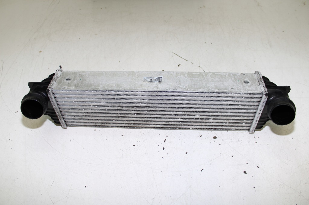 Интеркулер радиатор воздуха bmw f10 f11 7805629 Киев