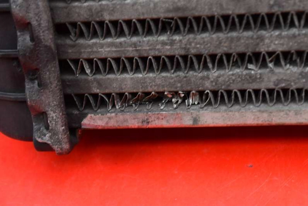 фото №8, Радіатор інтеркулер 0002490v005 smart fortwo 0.8 cdi 41 km 98-02