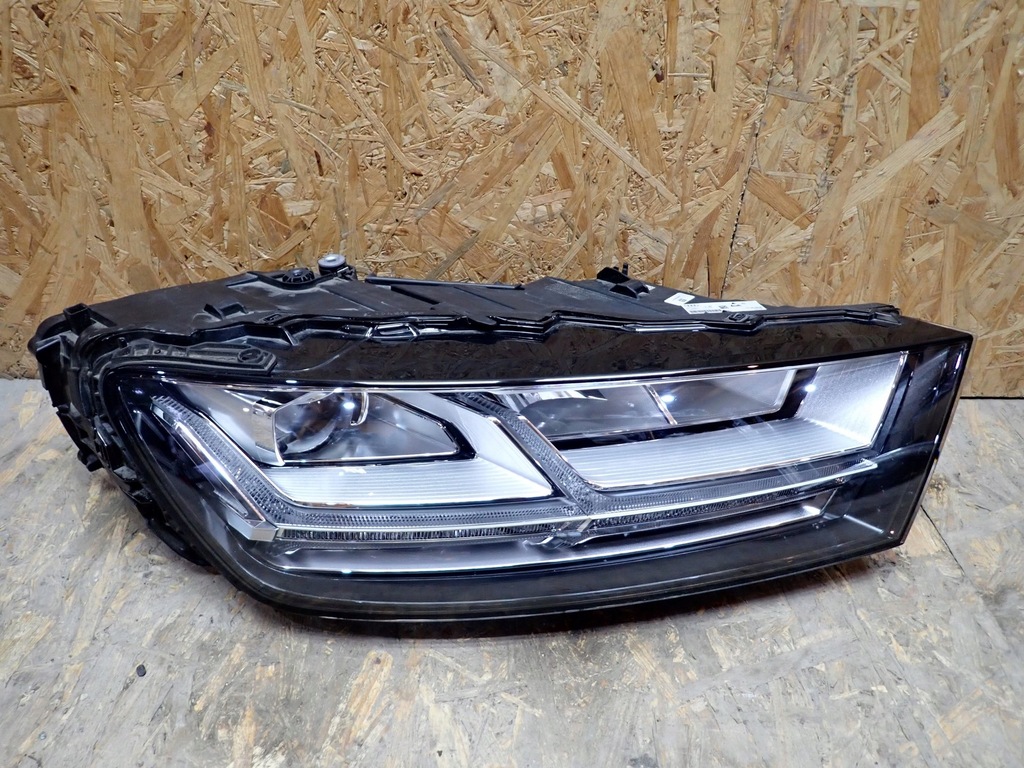 фото №1, Лампа правая фара правый full led audi q7 sq7 4m 4m0941774c