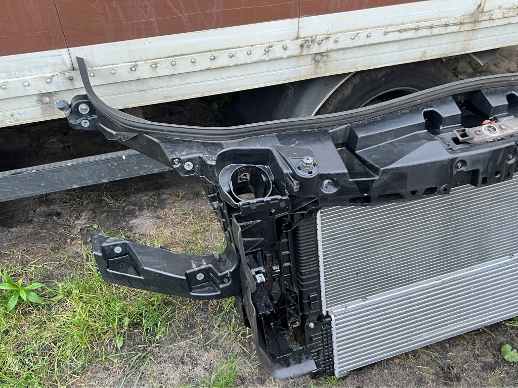фото №3, Mercedes sprinter 907 910 2.22 cdi pas передній kompletny