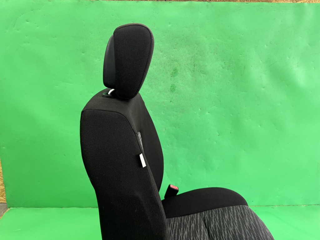 фото №9, Сиденье пассажира правый передний po czyszczeniu kia ceed i 1 06- 5 дверь europa