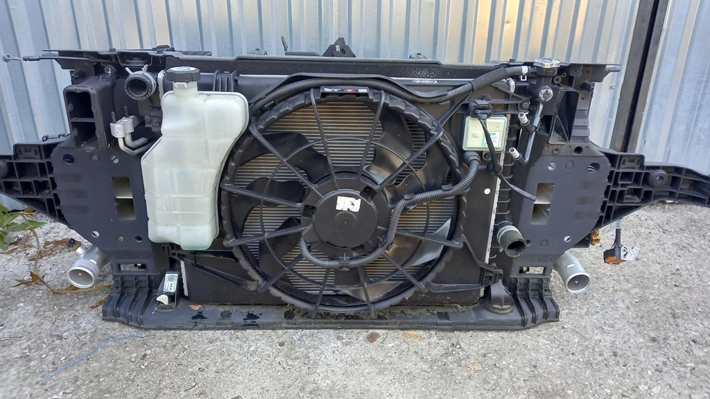 фото №5, Hyundai genesis g70 2,2 crdi pas передний радиатор автоматическая коробка передач