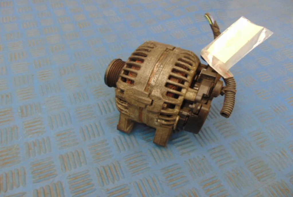 фото №1, Citroen c4 1.6hdi генератор 0124525035