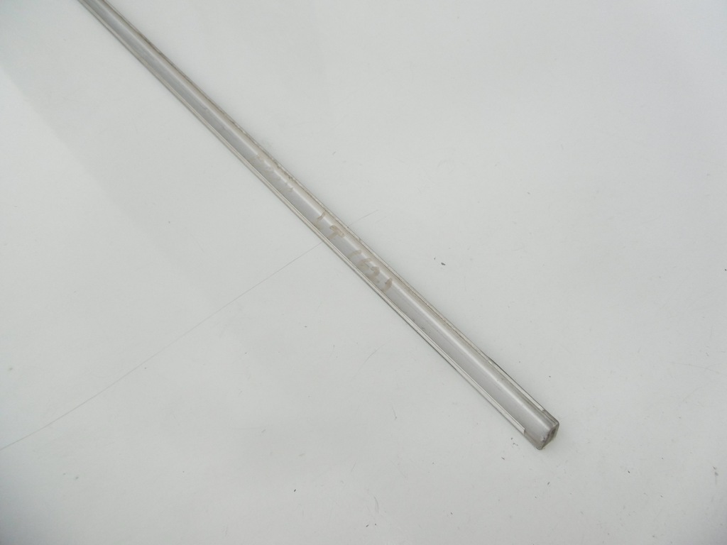 фото №9, Молдинг ущільнювач лівий задня porsche cayenne 7l